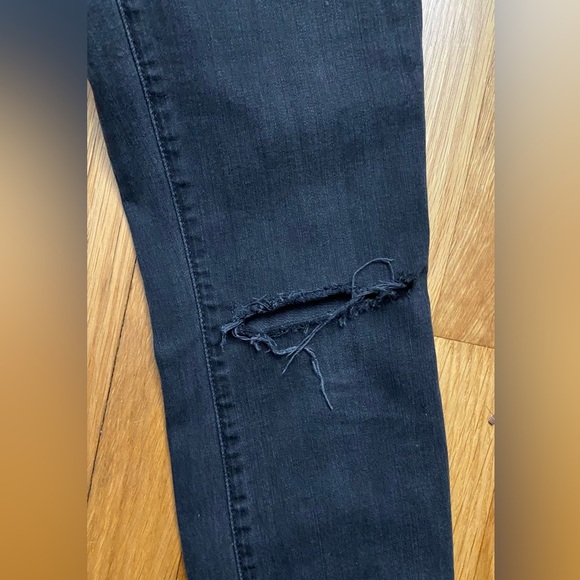 Madewell 9” High-Rise Skinny Distressed Gray Jeans Size 26 - Picture 6 of 9
